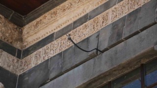 Ulu Cami'deki yılanlı figürlerin sırrı