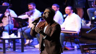 Uluslararası Bursa Festivalinde Özcan Deniz coşkusu