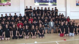 Ümraniye Belediyesi sporcu gençleri üniversiteye hazırlıyor