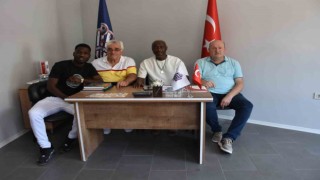 Ünlü futbolcu Yattaradan Sakaryaya futbol okulu