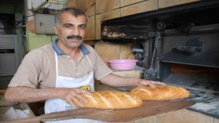 Uşakta ekmek yeni fiyattan satılmaya başlandı