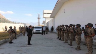 Vali Akbıyık, Beyyurdu Üs Bölgesini ziyaret etti
