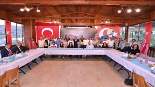 Vali Aksoy şehit aileleri ve gaziler ile yemekte bir araya geldi
