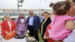 Vali Kızılkaya koruyucu ailelerle buluştu