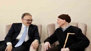 Vali Kızılkayadan şehit ailesine ziyaret