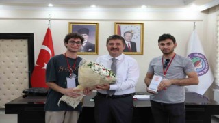 Vali Sarıibrahim, öğrencilerle bir araya geldi