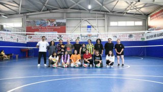 Yaz spor okullarında eğitim başladı