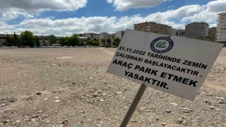 Yıkılan pazar yerinin boş kalması çevre esnafın işlerini düşürdü