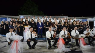Yıldırımda muhteşem konser