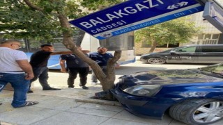 Yolcu otobüsü ile otomobil çarpıştı: 1 yaralı