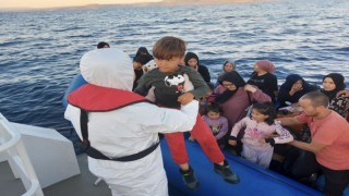 Yunan unsurlarınca ölüme terk edilen 41 kaçak göçmen kurtarıldı
