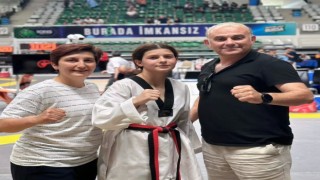 Yunusemreli Selvinaz, Dünya Şampiyonası biletini aldı