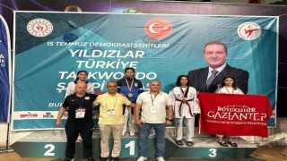 Yunusemreli Selvinaz Türkiye şampiyonu oldu