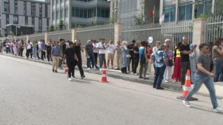 Yurt dışından getirilen telefonları kaydettirme ücretine zam sonrası sistem kilitlendi