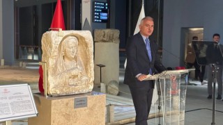 Zeugma kökenli mezar steli, düzenlenen törenle Türkiyeye iade edildi