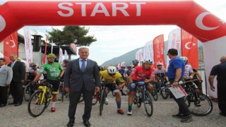 100. Yıl Cumhuriyet Bisiklet Turunun Amasya-Samsun etabı başladı