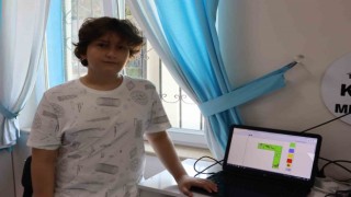 13 yaşında geliştirdiği oyunla çocukları eğitiyor