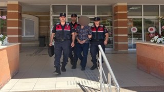 14 yıl hapis cezası ile aranan şahıs jandarmadan kaçamadı