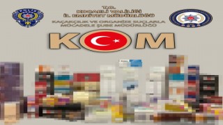 2 iş yerine baskın: Gümrük kaçağı purolar, sigaralar ele geçirildi
