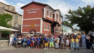 300 öğrenci Eskişehirin tarihi ve turistlik yerlerini gezdi