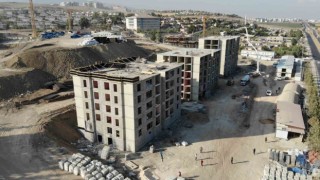 32 bin bağımsız konutun yok olduğu enkaz kent Kırıkhanda TOKİ konutları yükseliyor
