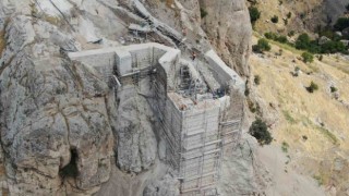 5 bin yıllık Harput Kalesinde restorasyon tüm hızıyla sürüyor