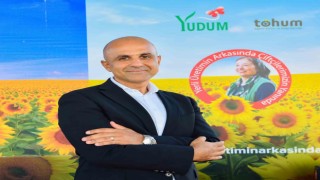Yerli ayçiçeğinin Adana'daki ilk hasadı yapıldı