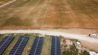 Adananın güneşini enerjiye dönüştürdü, üretimine destek sağladı