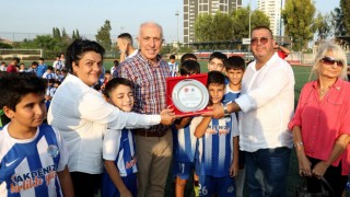 Akdeniz Belediyesi, yaz spor okullarında 2 bin çocuğu ağırlıyor