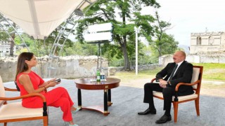 Aliyev'in Ermenistan ile barış için şartı