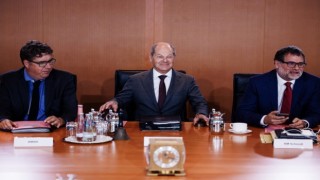 Almanya'da kabine eğlence amaçlı esrar kullanımına yönelik yasa tasarısını kabul etti