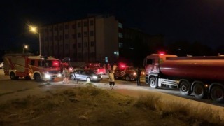 Ankarada boş arazide çıkan yangın paniğe neden oldu