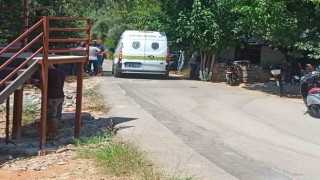 Antalyada cinnet geçiren şahıs önce eşini, sonra kendini öldürdü