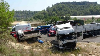 Antalyada feci kaza: 2 ölü