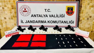 Antalyada jandarmadan silah ve uyuşturucu madde operasyonu: 2 gözaltı