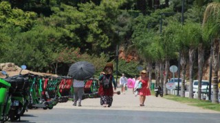 Antalyada sıcak hava uyarısı: Sahil kesimlerinde 2 ila 4, iç kesimlerde 4 ila 8 derece civarında artacak