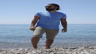 Antalyasporun mavi forması çevre ve deniz kirliliğine dikkat çekiyor