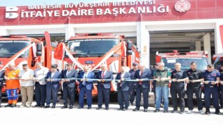 Araç filosunu genişleten Balıkesir itfaiyesi afet ve yangınlara hazır