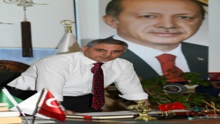 ‘Artık yeter diyerek Ümit Özdağa seslenen Kadir Canpolat: “Bölgedeki terör örgütlerine karşı neden suspus oluyorsunuz”