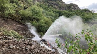 Artvinde etkili olan sağanak yağış sonrası Hatila Vadisi Milli Parkına ulaşım sağlanamıyor