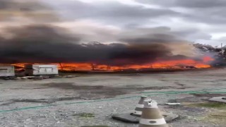 Avcılarda serada çıkan yangın paniğe neden oldu