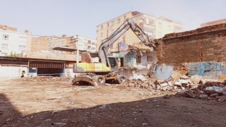 Bağlar ilçesinde yıkılan eski yapı sosyal donatı alanı olarak değerlendirilecek