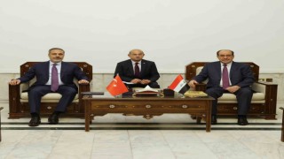 Bakan Fidan, Ulusal Hikmet Akımı Lideri Hekim ve Kanun Devleti Koalisyonu Lideri Maliki ile görüştü