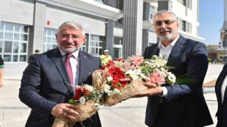 Bakan Işıkhan, Çorum Belediye Başkanı Aşgını ziyaret etti