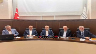 Bakan Uraloğlu: Kahramanmaraşta depremden 79 kilometrelik yol kesimi etkilendi