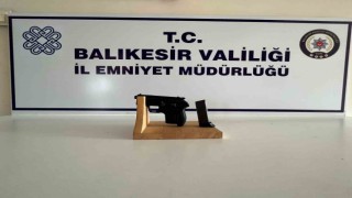 Balıkesirde aranan 8 şahıs yakalandı