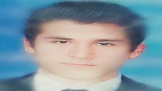 Banyoda tüfekle vurulmuş halde bulundu