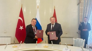 Başkan Böcek Moskovada işbirliği protokolü imzaladı