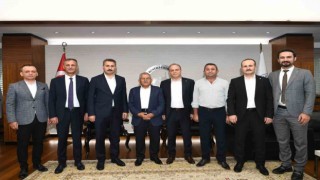 Başkan Büyükkılıça Tokat heyetinden ziyaret