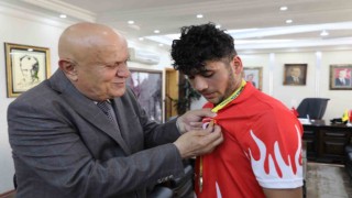 Başkan Pekmezci Avrupa şampiyonunu kabul etti